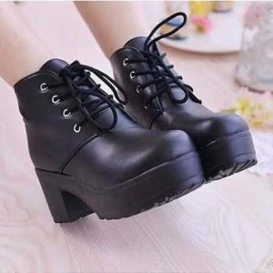 Sepatu Boots